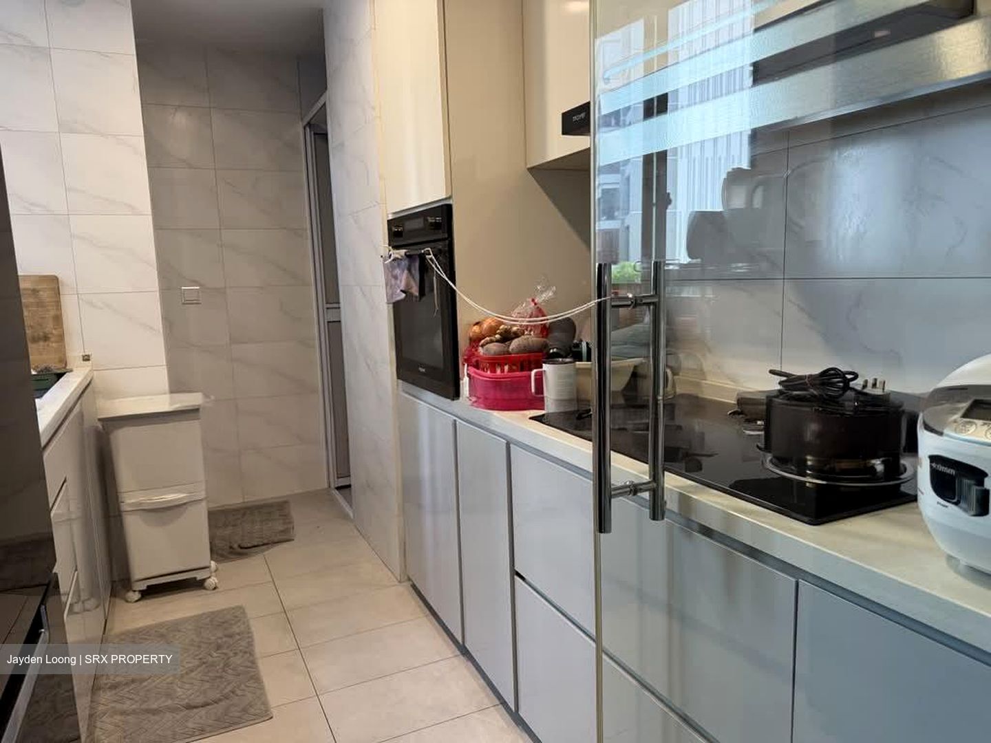Esparina Residences (D19), Condominium #574082001
